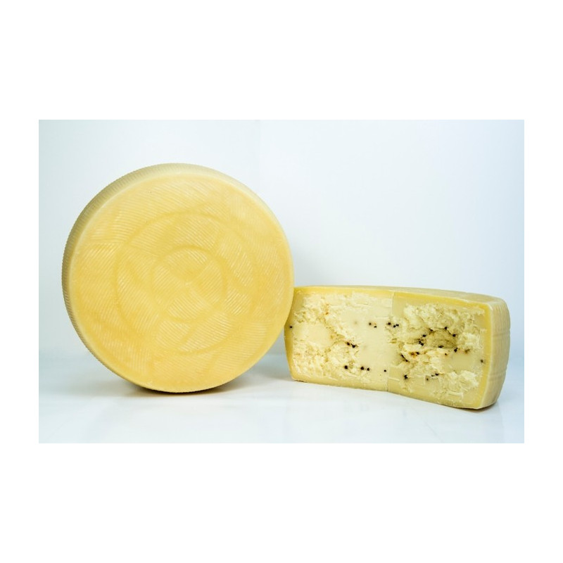 Molissardo Pecorino al tartufo - Cao Formaggi Molissardo Pecorino al tartufo - Cao Formaggi