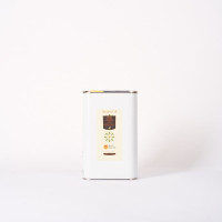 Fiore D’oro D.O.P. - Olio Extravergine di Oliva - Estratto a Freddo - Prodotto Tipico Siciliano - Latta da 1 L - Agrestis Fiore D’oro D.O.P. - Olio Extravergine di Oliva - Estratto a Freddo - Prodotto Tipico Siciliano - Latta da 1 L - Agrestis