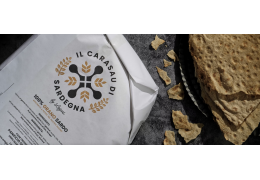 Il Segreto del Pane Carasau Artigianale: Storia, Tradizione e la Vera "Carta da Musica" Sarda
